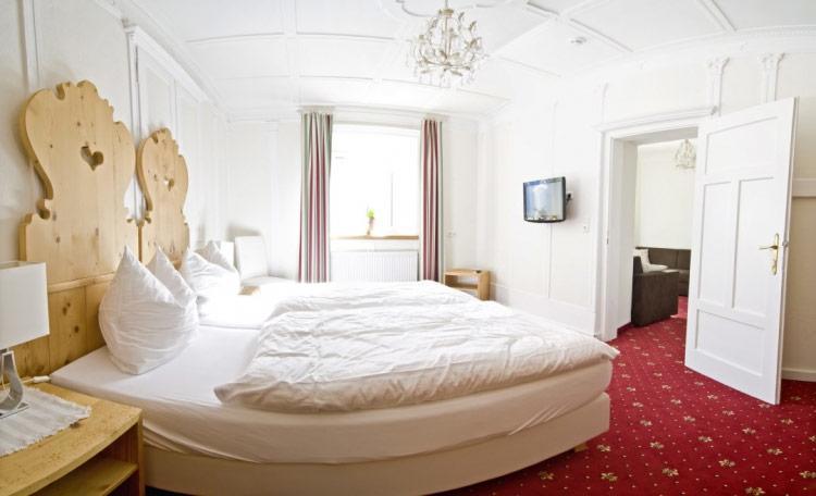 Hotel Ansitz Haidenhof Lienz Extérieur photo